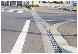 �c�f�p�X�^���_�[�h�^�C�v